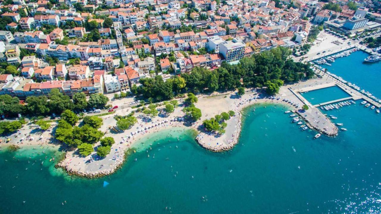 La Villa - Beach House & Rooms Цриквеница Экстерьер фото