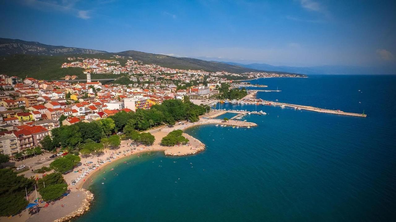 La Villa - Beach House & Rooms Цриквеница Экстерьер фото