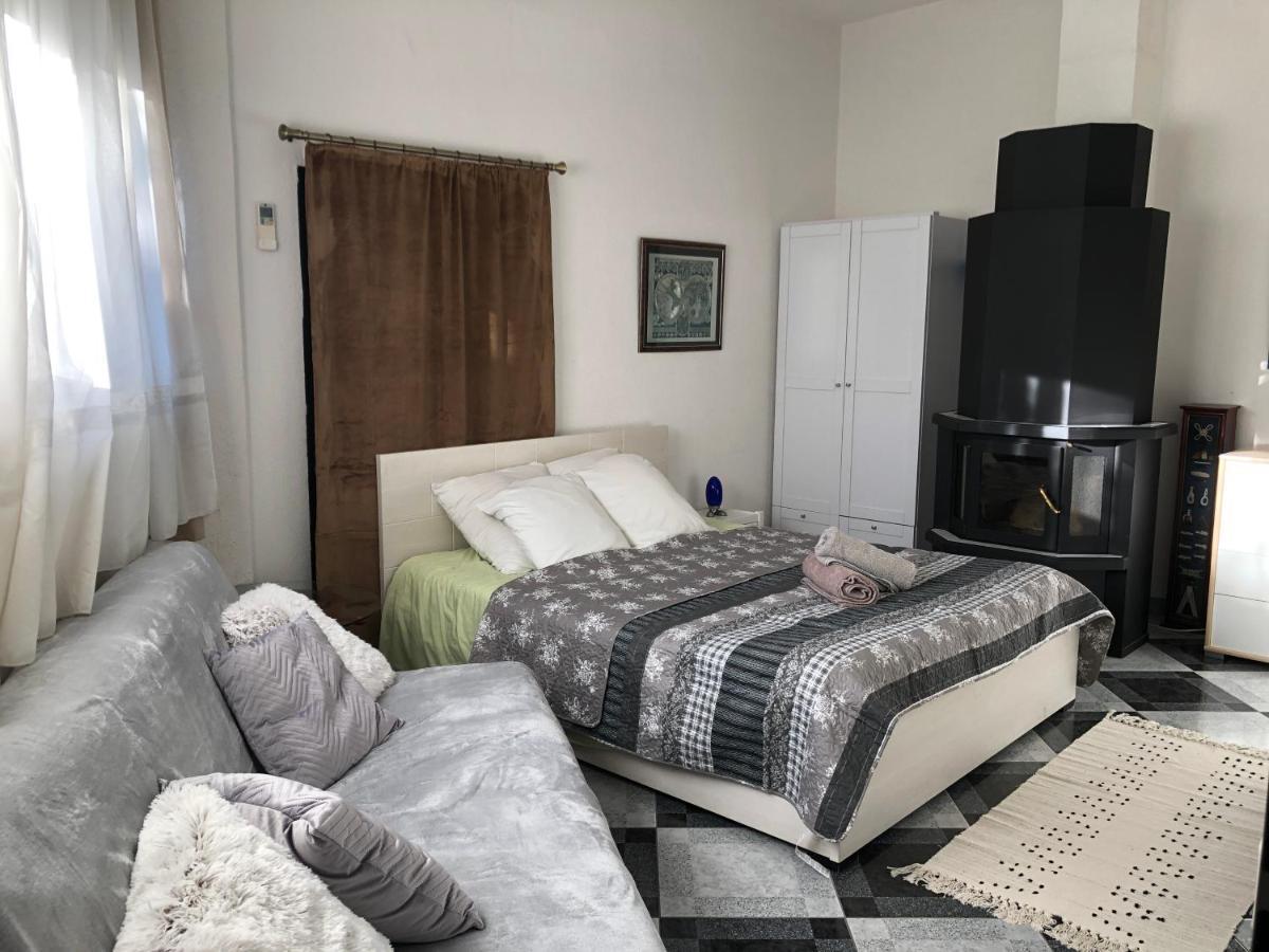 La Villa - Beach House & Rooms Цриквеница Экстерьер фото