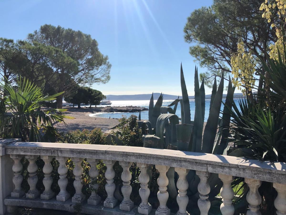 La Villa - Beach House & Rooms Цриквеница Экстерьер фото
